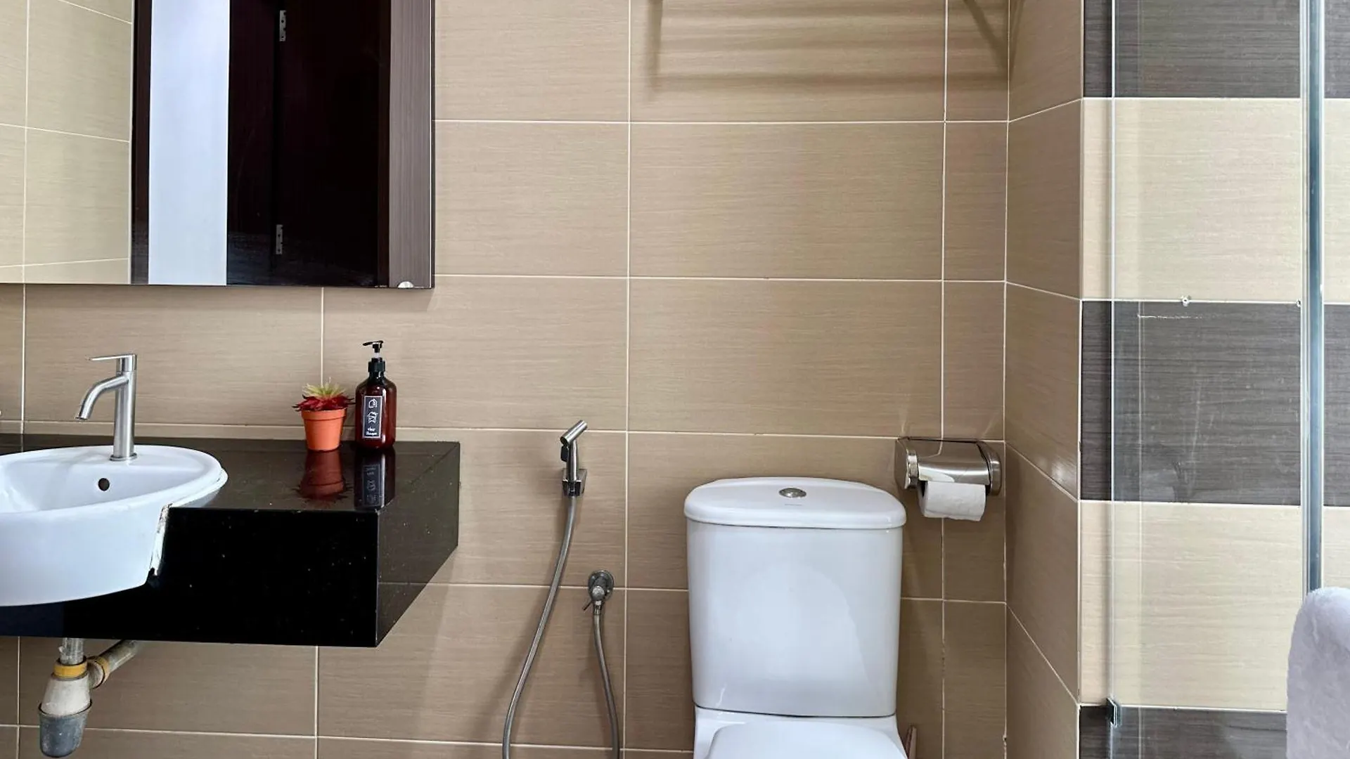 Deluxe Suite Ksl Near Holidayplaza Bus2Ciq 4B3B Johor Bahru 0*,
