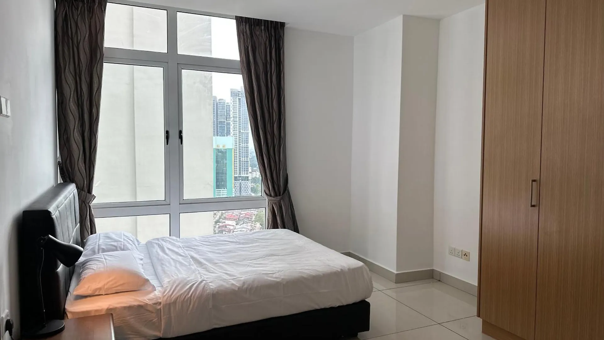 Deluxe Suite Ksl Near Holidayplaza Bus2Ciq 4B3B Johor Bahru Malaysia
