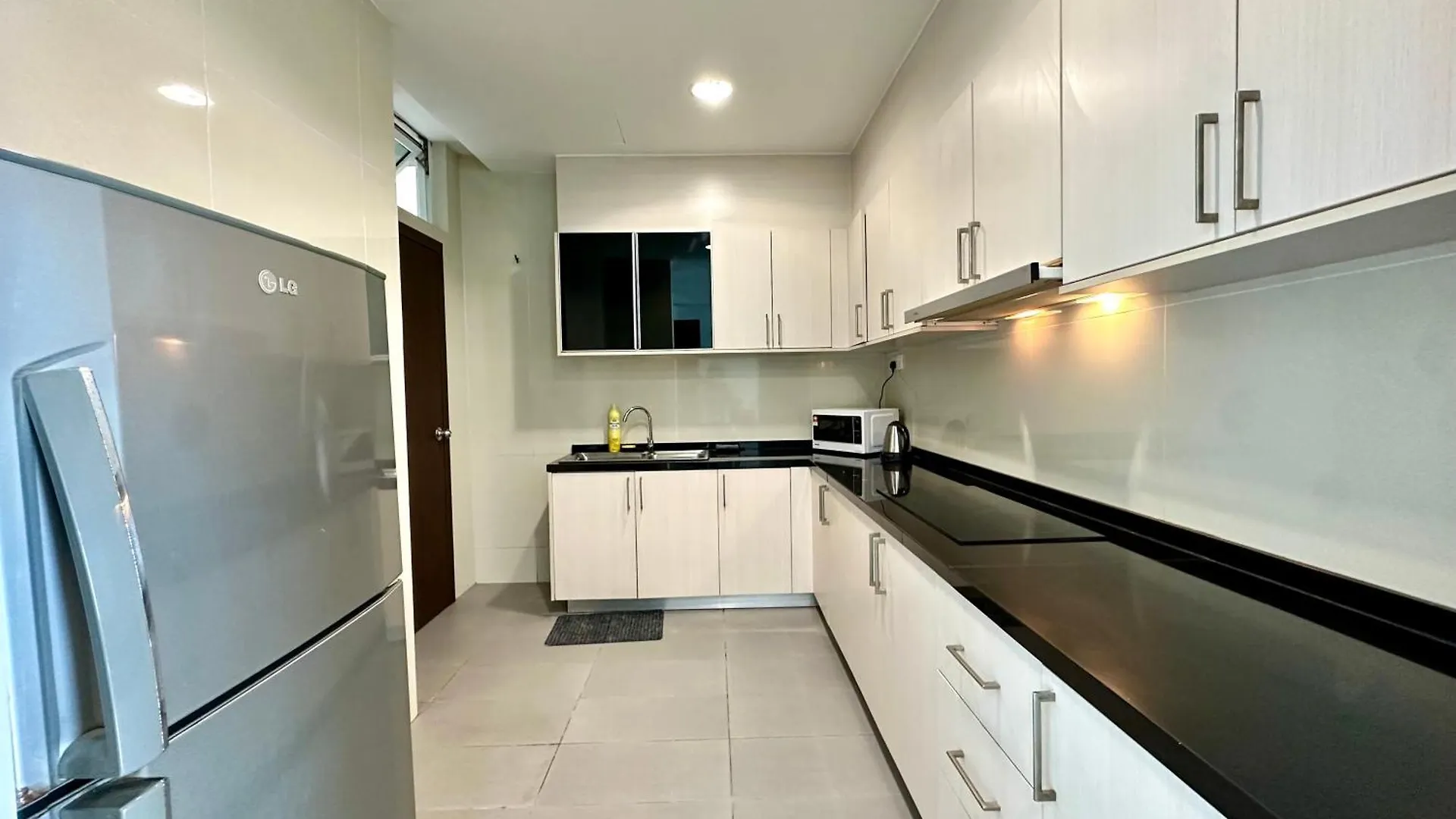 Deluxe Suite Ksl Near Holidayplaza Bus2Ciq 4B3B Johor Bahru Apartment