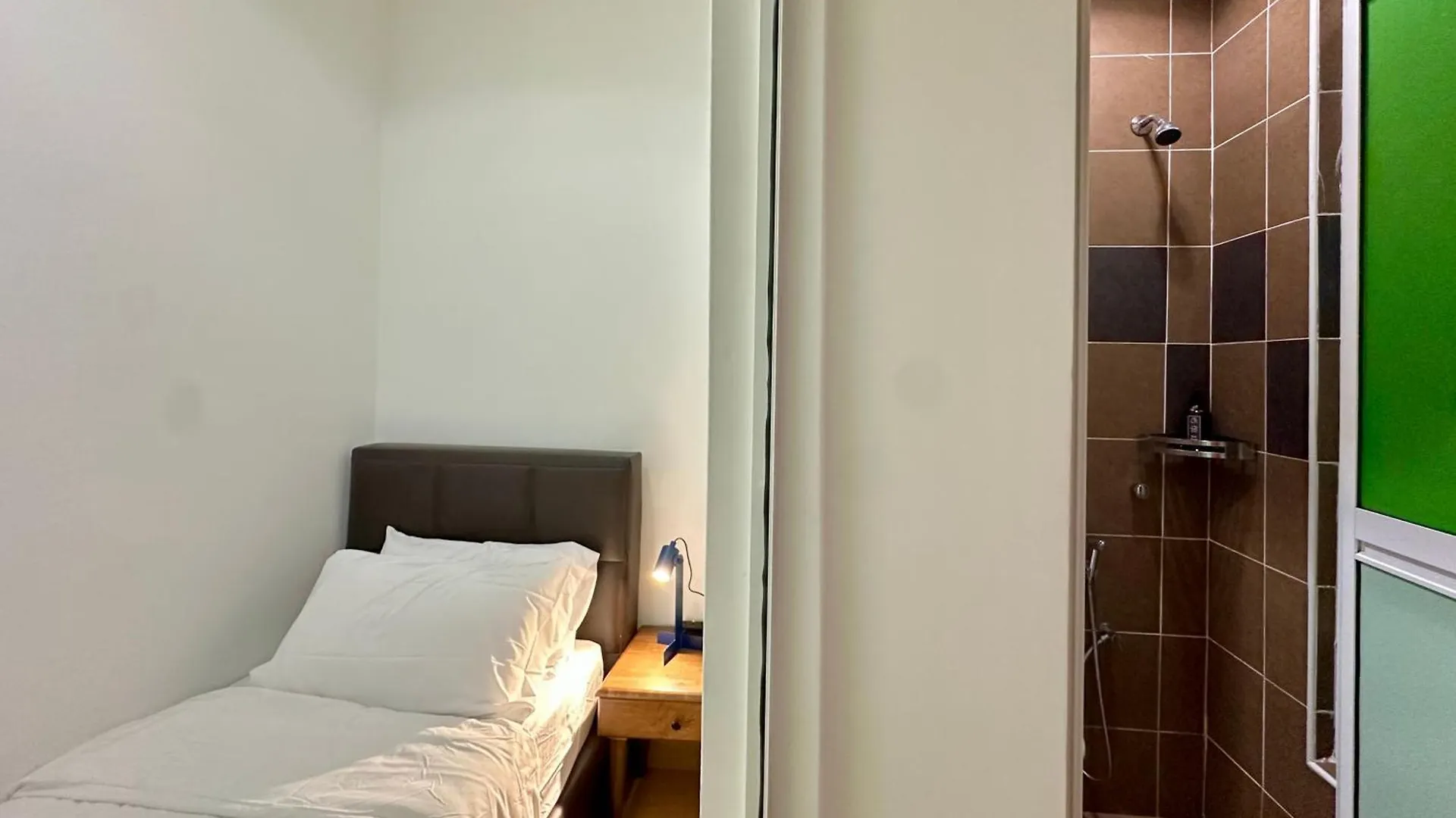 Deluxe Suite Ksl Near Holidayplaza Bus2Ciq 4B3B Johor Bahru Apartment
