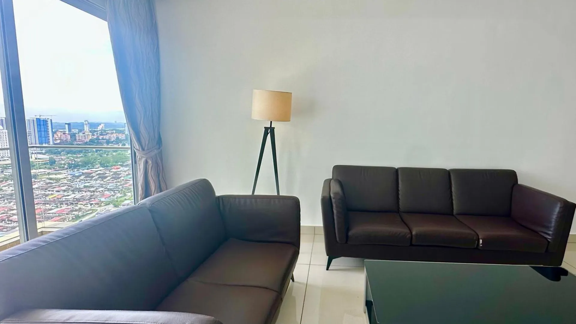 Apartment Deluxe Suite Ksl Near Holidayplaza Bus2Ciq 4B3B Johor Bahru