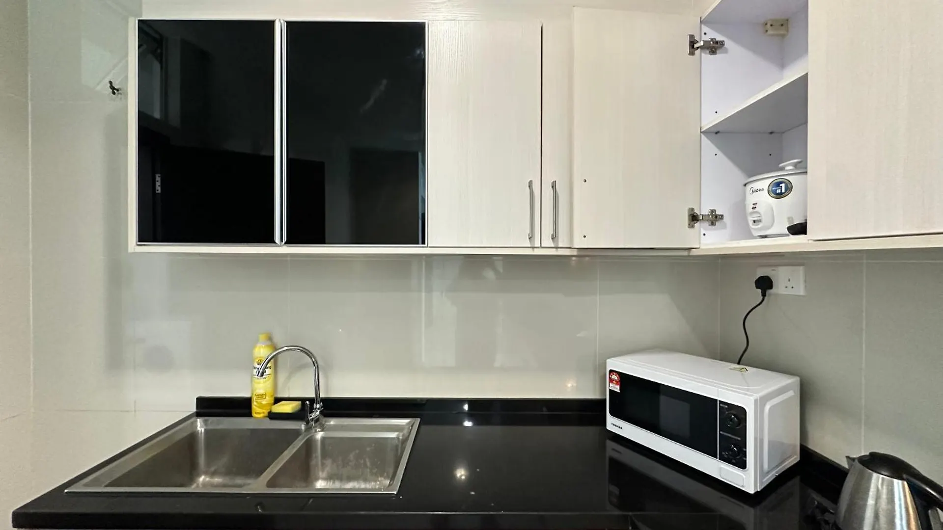 Deluxe Suite Ksl Near Holidayplaza Bus2Ciq 4B3B Johor Bahru Apartment